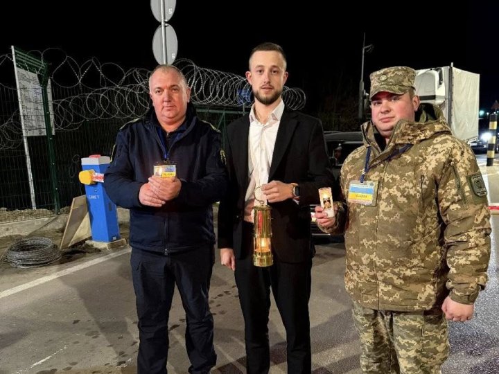 Благодатний вогонь із Єрусалима найперше зустріли на Волині. ФОТО