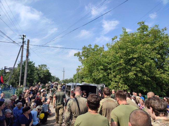 На Волині попрощалися із Героєм Вадимом Бельським. ФОТО