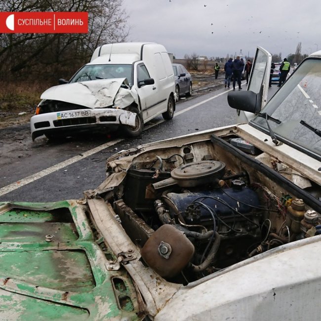 На трасі Ковель–Луцьк – аварія з потерпілими. ФОТО