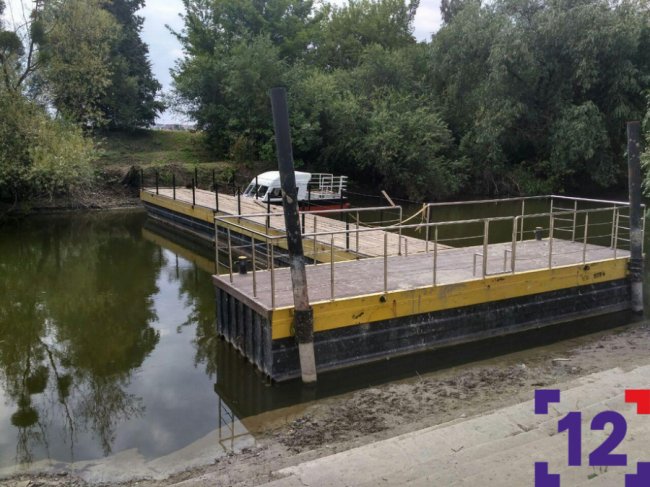 До «Бандерштату» через Стир у Луцьку зводять міст.  ФОТО