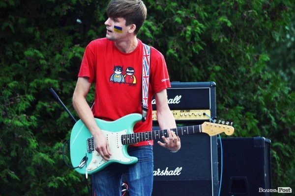 У Луцьку на фестивалі дітей вчили збирати сміття та їсти бездріжджевий хліб