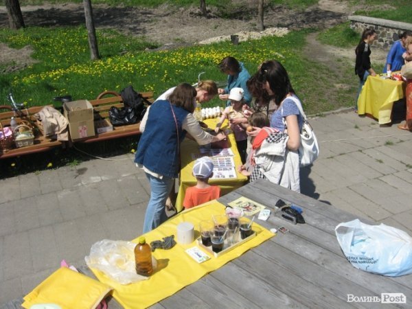 У луцькому парку ‒ великодні розваги. ФОТО