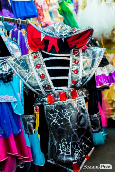 Де у Луцьку взяти на прокат новорічні костюми: ТОП-3 місць*