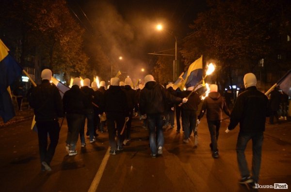 У Луцьку відбулася смолоскипна хода на честь річниці УПА. ФОТО. ВІДЕО