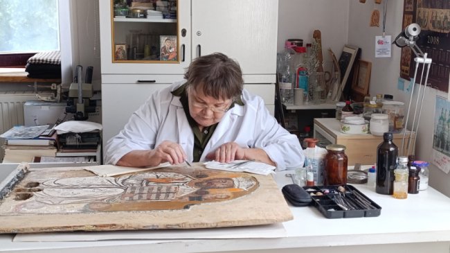 У Луцьку реставрують ікону 17 століття, яку знайшли на горищі