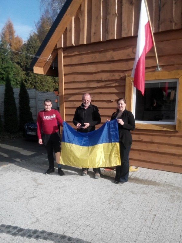 Бійцю 51-ої бригади майстер з Польщі допоміг встати на ноги. ФОТО