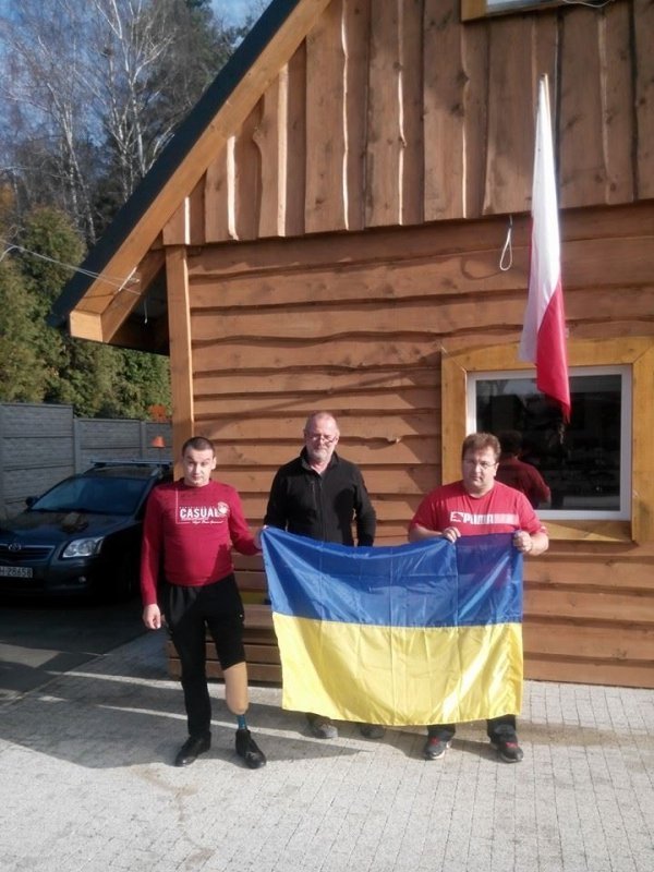 Бійцю 51-ої бригади майстер з Польщі допоміг встати на ноги. ФОТО