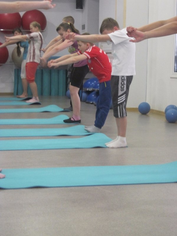 Микола Романюк допоміг знайти кошти на оздоровче обладнання для дітей. ФОТО*