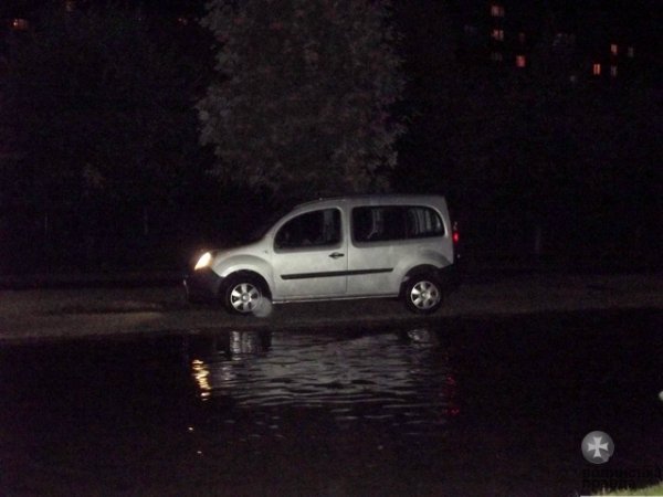 Луцьк знову затопило. ФОТО.