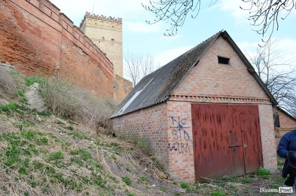 У Луцьку пам’ятку навмисно руйнують, - громадські активісти. ФОТО