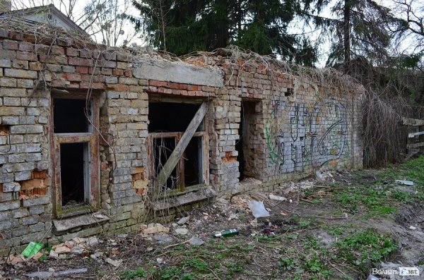 У Луцьку пам’ятку навмисно руйнують, - громадські активісти. ФОТО