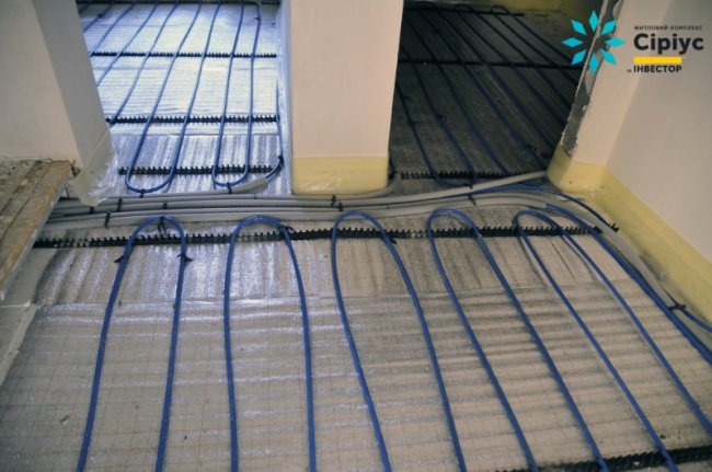 У ЖК «Сіріус» триває монтаж теплої підлоги. ФОТО*