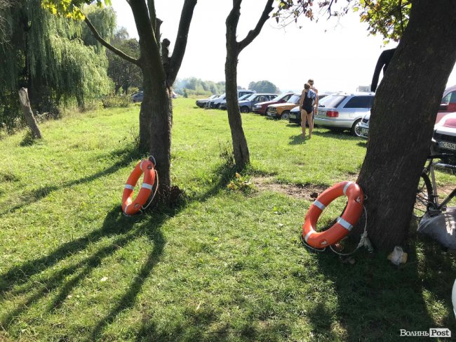 На «Бандерштаті» облаштували спеціальну зону для купання. ФОТО