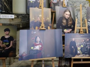 На Волині презентували фотовиставку, присвячену загиблим на сході військовим