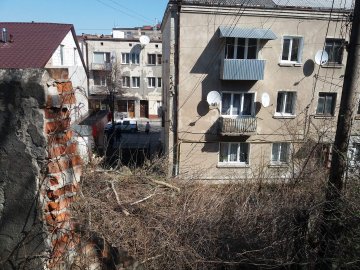 У поліції прокоментували трагедію у будинку в центрі Луцька