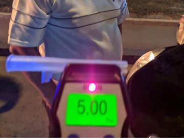 Смертельна доза: у Рівному п'яний водій встановив алкогольний антирекорд. ВІДЕО