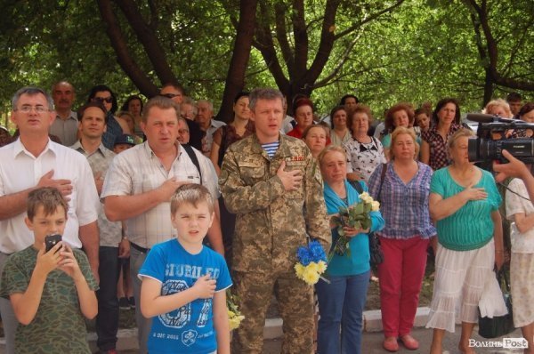 Ще одному Герою України в Луцьку відкрили пам’ятну дошку. ФОТО