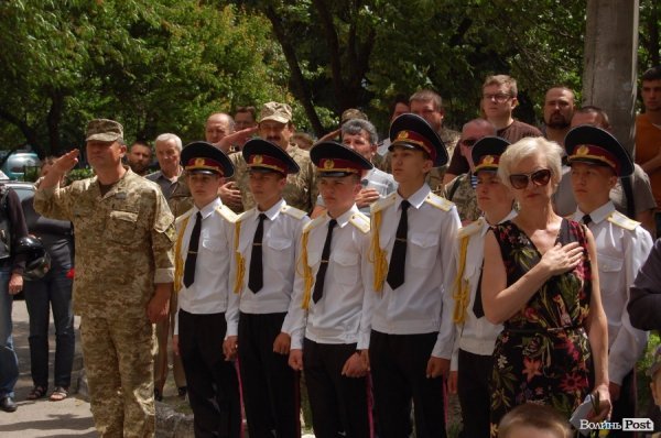 Ще одному Герою України в Луцьку відкрили пам’ятну дошку. ФОТО