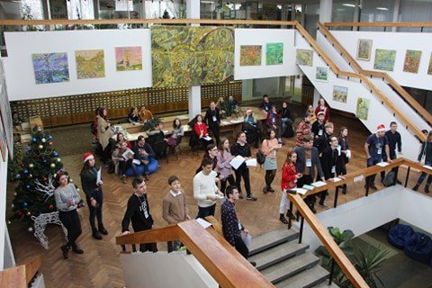 «Новорічний дебатний кубок»: у Луцьку відбувся всеукраїнський турнір з літератури. ФОТО