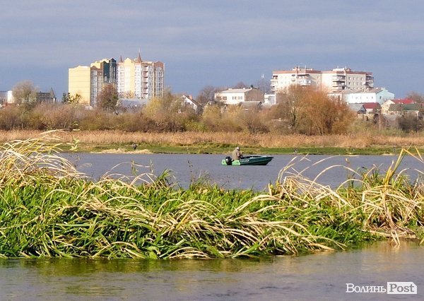 Водна експедиція: як виглядає Луцьк зі Стиру. ФОТО