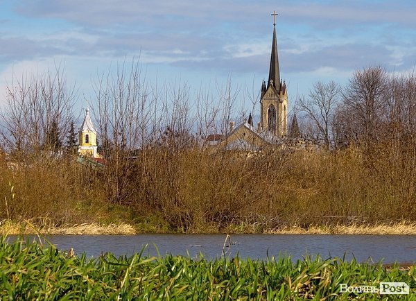 Водна експедиція: як виглядає Луцьк зі Стиру. ФОТО
