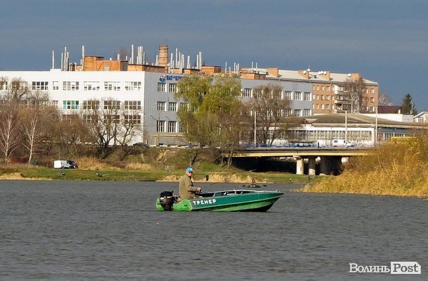 Водна експедиція: як виглядає Луцьк зі Стиру. ФОТО