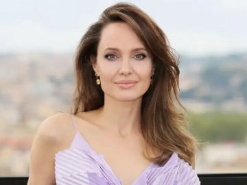 Анджеліна Джолі приїхала до Львова