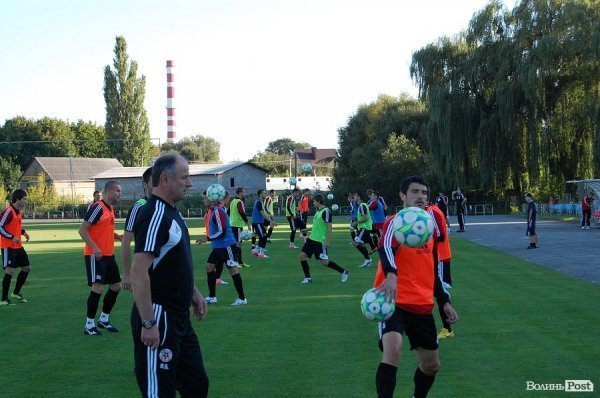 Футболісти «Волині» готуються до гри з «Металістом». ФОТО
