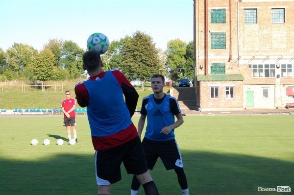 Футболісти «Волині» готуються до гри з «Металістом». ФОТО
