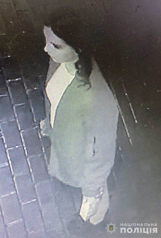 У Луцьку поліція просить допомогти встановити особи двох шахраїв. ФОТО