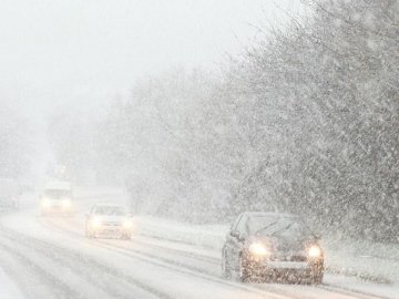 «Жовтий» рівень небезпеки: волинян попереджають про негоду