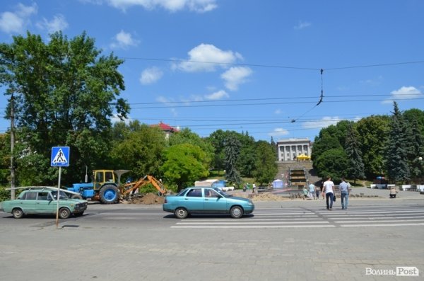За два тижні відкриють «Луцький Діснейленд». ФОТО