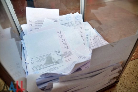 У «ЛДНР» на виборах проголосували 350 тисяч. ФОТО