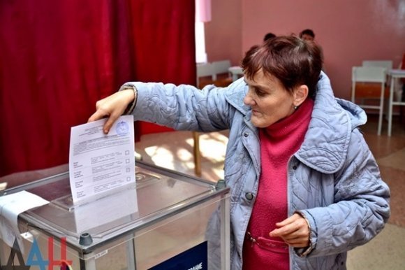 У «ЛДНР» на виборах проголосували 350 тисяч. ФОТО