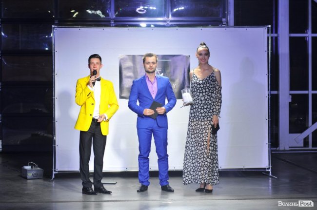 Свято краси і моди: як мийку в Луцьку перетворили на модний подіум