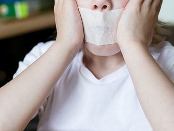 Через скандал із вихователькою, яка заклеювала дітям роти скотчем, у дитсадках Луцька хочуть встановити відеокамери