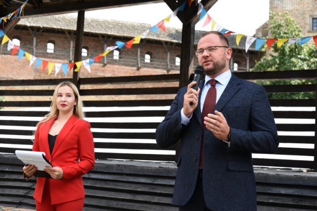«Скоро до школи»: у Луцьку провели благодійну акцію для дітей. ФОТО
