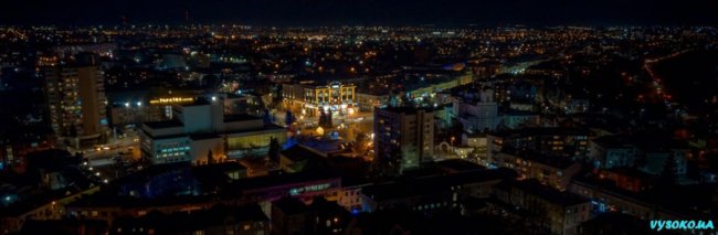 Святковий Луцьк з висоти пташиного польоту. ФОТО