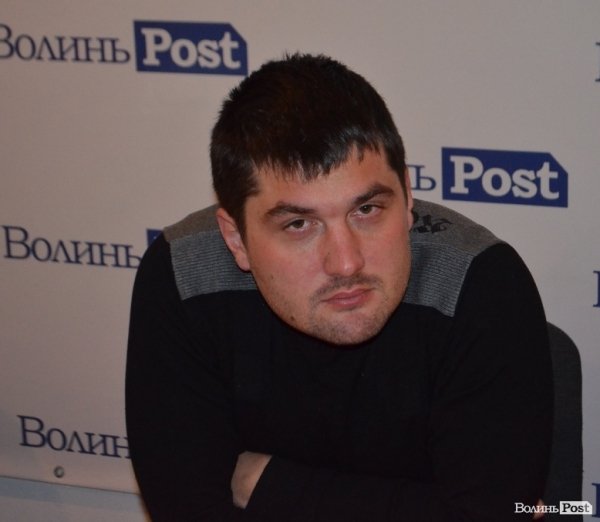 Такі різні, а таки єдині. Волонтери Тарас Карвіна та Сергій Поха