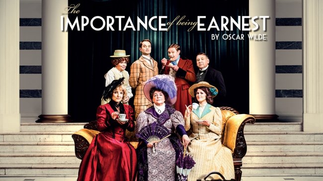 У кінотеатрі MULTIPLEX покажуть театральну виставу «Як важливо бути серйозним»*