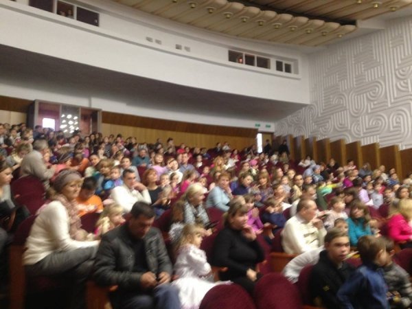 У Луцьку Святий Миколай влаштував свято для дітей, які найбільше цього потребують. ФОТО