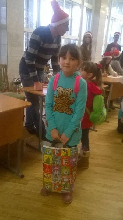 У Луцьку Святий Миколай влаштував свято для дітей, які найбільше цього потребують. ФОТО