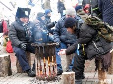 Ті, хто нас оберігає: чоловіки Майдану. НОТАТКИ ОЧЕВИДЦЯ. ФОТО