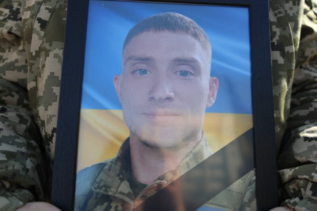 У Луцьку попрощалися з Героями Євгенієм Філясом та Тарасом Медведчуком