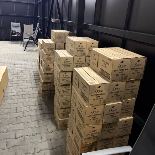 Запас на 180 років: поляк хотів ввезти в Україну через «Устилуг» понад 4 тисяч пачок мила
