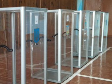 Як дільниці у Луцьку готують до місцевих виборів. ВІДЕО