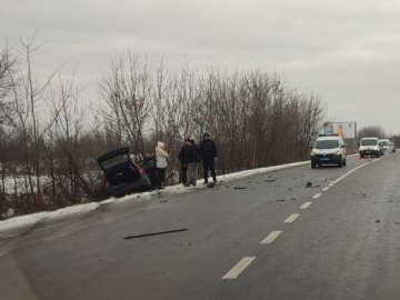 ДТП на Волині: одна з автівок злетіла у кювет. ФОТО