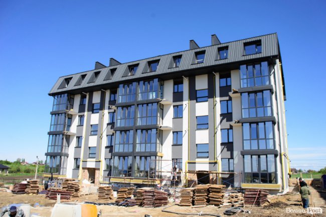 Здача нового будинку і озеленення території: затишне і сучасне житло у ЖК «Західний Олімп» під Луцьком*