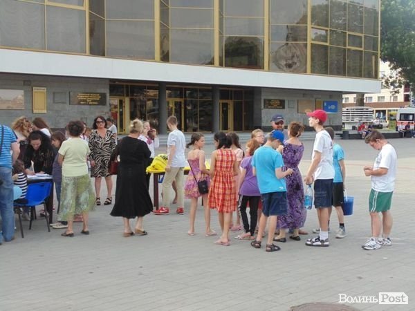 У Луцьку розпочався мистецький марафон на підтримку Нацгвардії. ФОТО