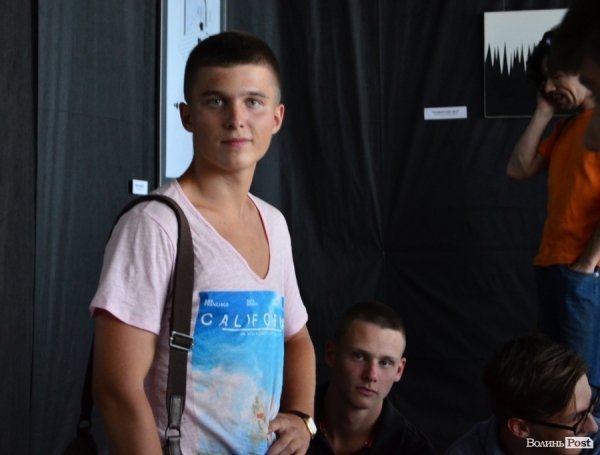 Молодий художник намалював підсвідомість 